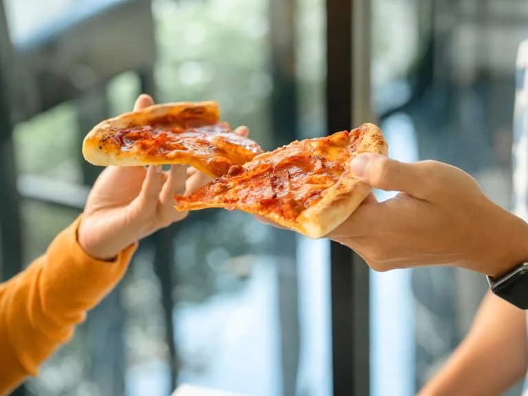 Czy do hotelu można zamówić pizzę? Oto, co musisz wiedzieć Czy do hotelu można zamówić pizzę? Oto, co musisz wiedzieć