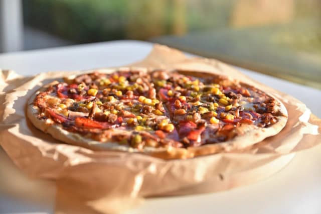Czy pizza to fast food? Odkryj różnice w jakości i przygotowaniu Czy pizza to fast food? Odkryj różnice w jakości i przygotowaniu