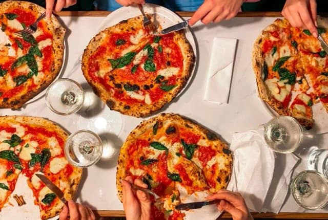 Ile kosztuje pizza w Niemczech? Sprawdź ceny i oszczędzaj na jedzeniu Ile kosztuje pizza w Niemczech? Sprawdź ceny i oszczędzaj na jedzeniu
