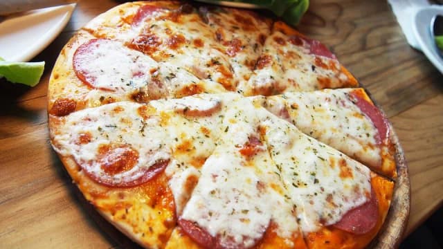 Jaka mozzarella do pizzy? Odkryj najlepsze rodzaje dla idealnego smaku Jaka mozzarella do pizzy? Odkryj najlepsze rodzaje dla idealnego smaku