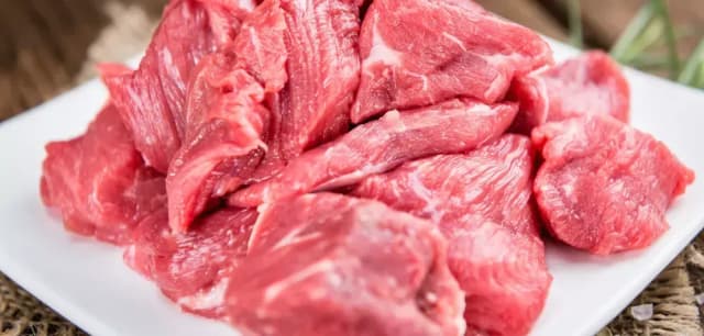 Ile kosztuje kilogram wołowiny? Sprawdź ceny i oszczędzaj! Ile kosztuje kilogram wołowiny? Sprawdź ceny i oszczędzaj!